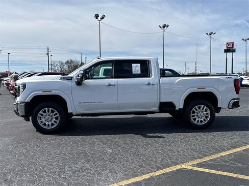 Used 2024 GMC Sierra 2500 SLT w/ SLT Premium Package image 4