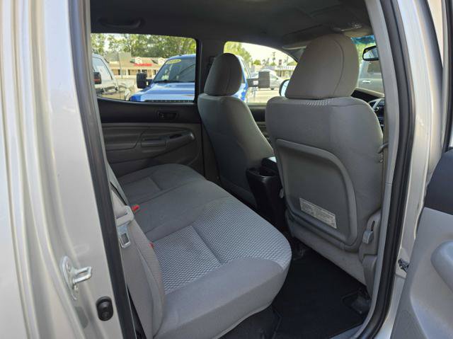 Used 2012 Toyota Tacoma PreRunner w/ SR5 Pkg RWD image 15
