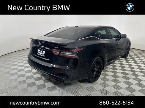 Used 2023 Nissan Maxima SR w/ Sport Mat Group FWD image 6