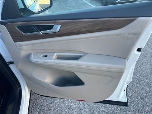 Certified 2024 Volkswagen Atlas SE image 37