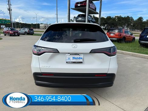 New 2026 Honda HR-V LX image 5