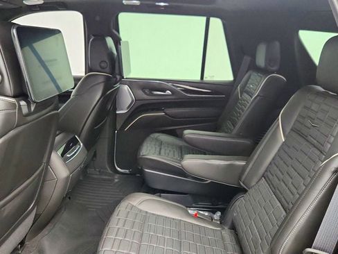 Used 2023 Cadillac Escalade V image 22
