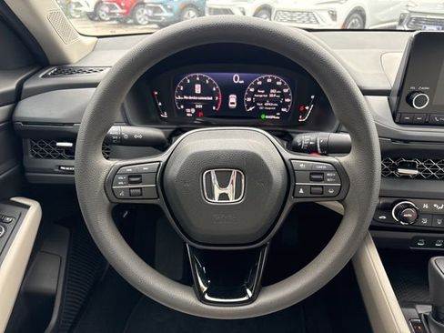 Used 2025 Honda Accord SE image 21
