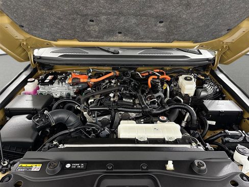 Used 2024 Toyota Land Cruiser AWD/4WD image 31