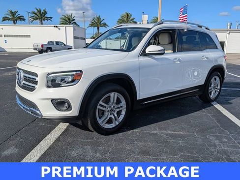 Used 2020 Mercedes-Benz GLB 250 image 3