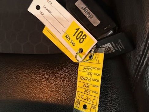 Used 2018 Jeep Compass Latitude image 43