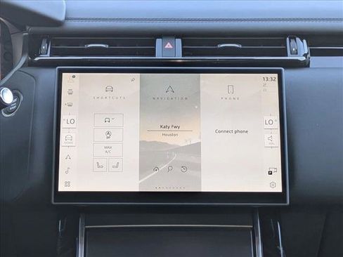 New 2026 Land Rover Range Rover Velar Dynamic SE image 12