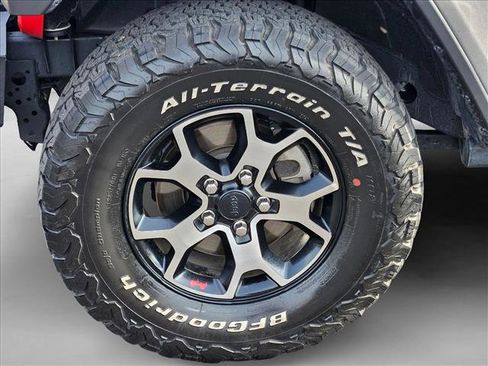 Used 2021 Jeep Wrangler Unlimited Rubicon image 24