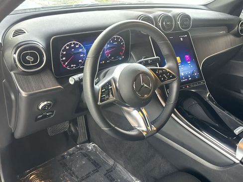 Used 2026 Mercedes-Benz GLC 300 image 13