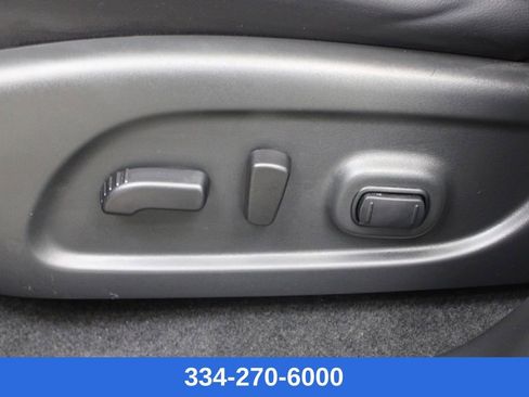 Used 2020 Nissan Pathfinder SL image 19