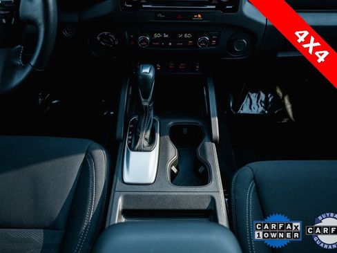 Used 2024 Nissan Frontier SV w/ Technology Package image 23
