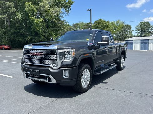 Used 2021 GMC Sierra 2500 Denali w/ Denali Ultimate Package AWD/4WD image 3