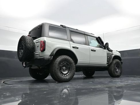 Used 2024 Ford Bronco Everglades AWD/4WD image 50