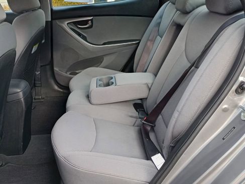 Used 2013 Hyundai Elantra GLS image 16