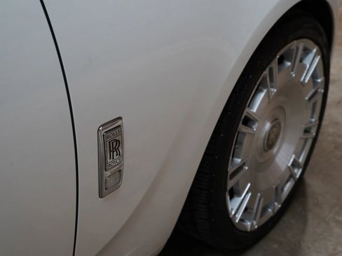 Used 2015 Rolls-Royce Ghost image 66