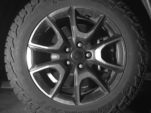 Used 2025 Jeep Compass Trailhawk image 13