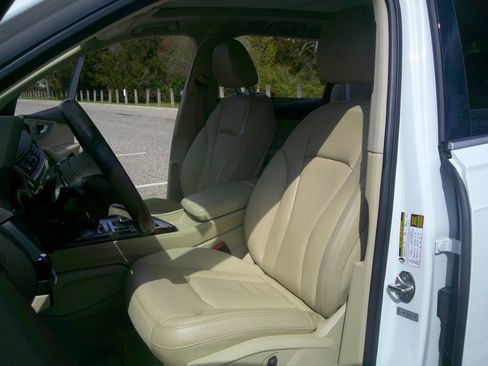 Used 2019 Audi Q7 3.0T Premium Plus w/ Premium Plus Package image 84