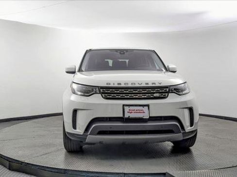 Used 2019 Land Rover Discovery SE AWD/4WD image 12