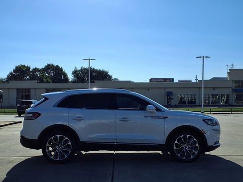 Certified 2022 Lincoln Nautilus Reserve FWD image 21