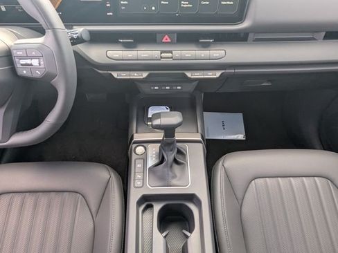 New 2027 Kia Seltos X-Line S w/ X-Line S Premium Package AWD/4WD image 19