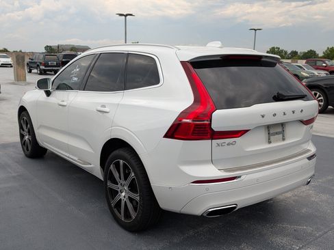 Used 2021 Volvo XC60 T5 Inscription w/ Advanced Package AWD/4WD image 3