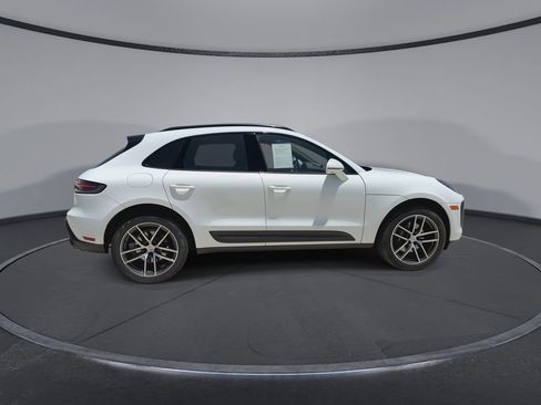 Used 2023 Porsche Macan Turbo AWD/4WD image 9