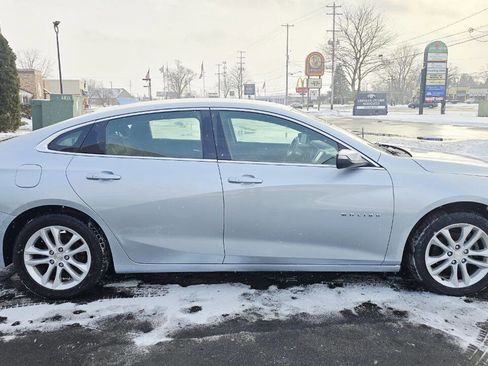Used 2017 Chevrolet Malibu LT image 7