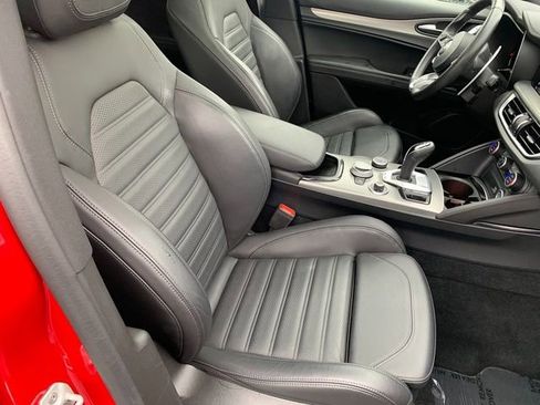 Used 2024 Alfa Romeo Stelvio Veloce AWD/4WD image 11