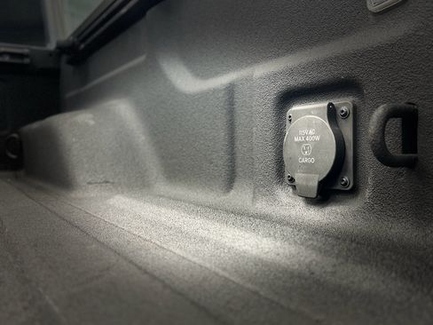 Used 2021 Jeep Gladiator Rubicon AWD/4WD image 28