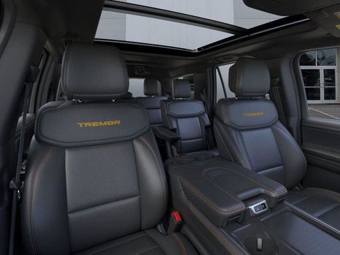 New 2026 Ford Expedition Tremor image 10