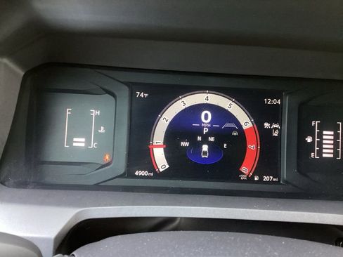Used 2025 Toyota Tacoma SR5 AWD/4WD image 11