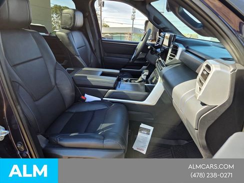 Used 2023 Toyota Sequoia Platinum AWD/4WD image 19