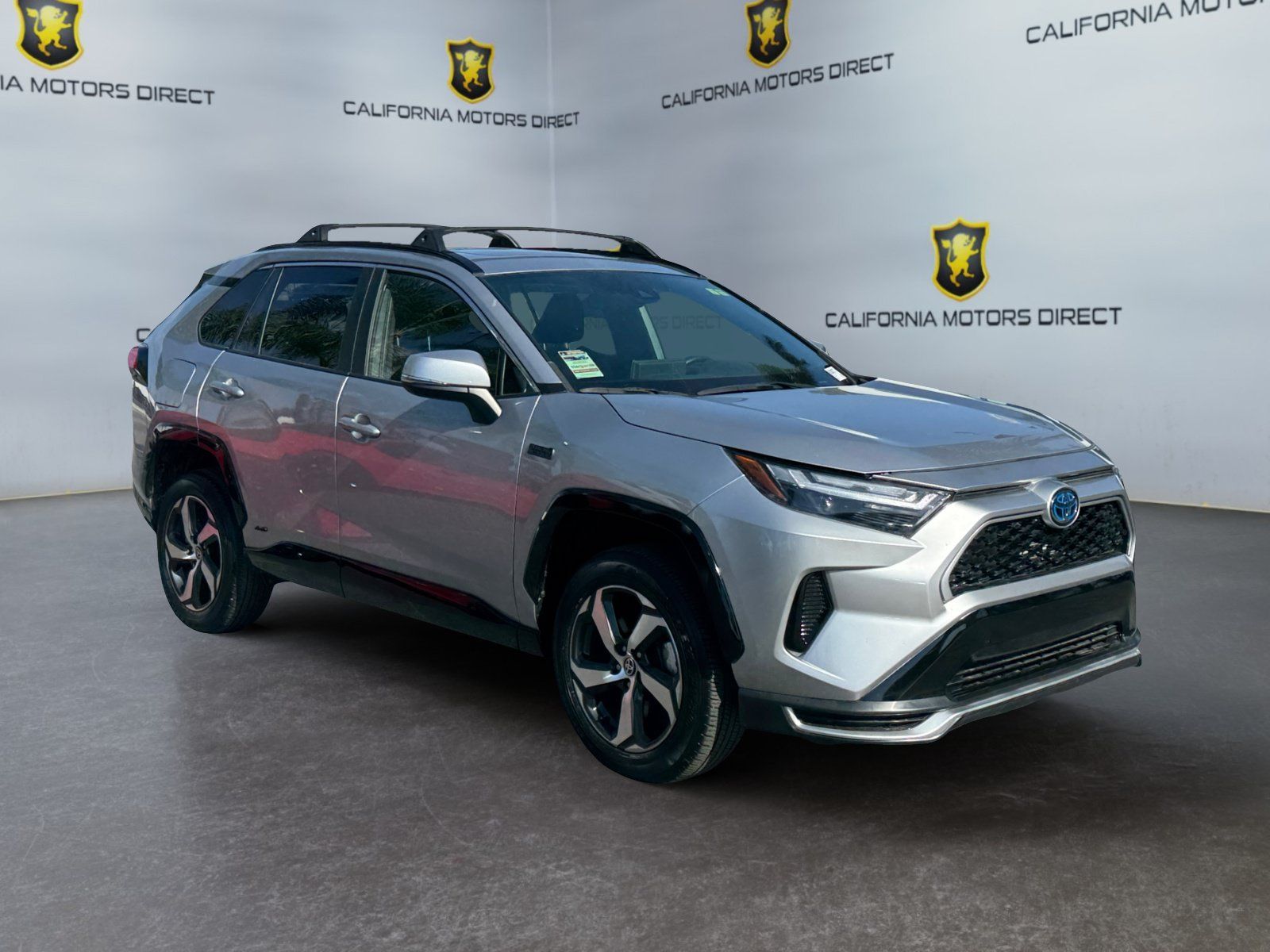 Used 2024 Toyota RAV4 SE w/ Weather & Moonroof Package AWD/4WD image 7