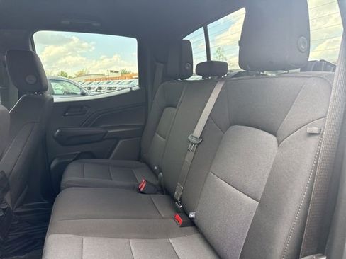 Used 2025 Chevrolet Colorado Trail Boss image 21