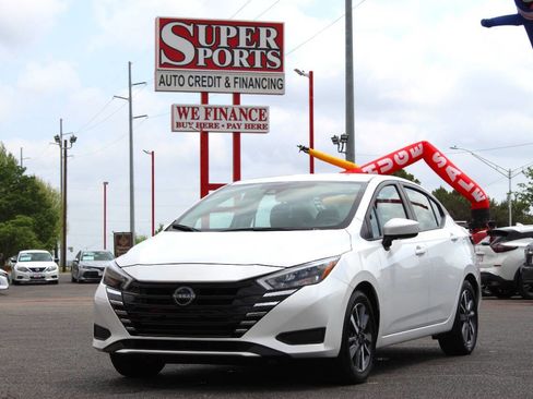 Used 2025 Nissan Versa SV w/ Trunk Package FWD image 7