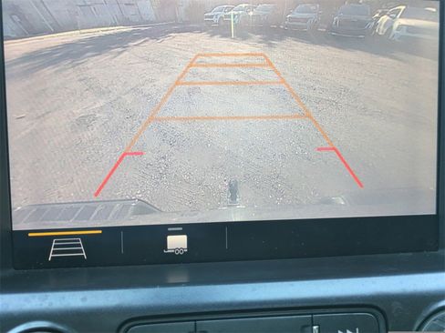 Used 2019 Chevrolet Colorado LT image 20