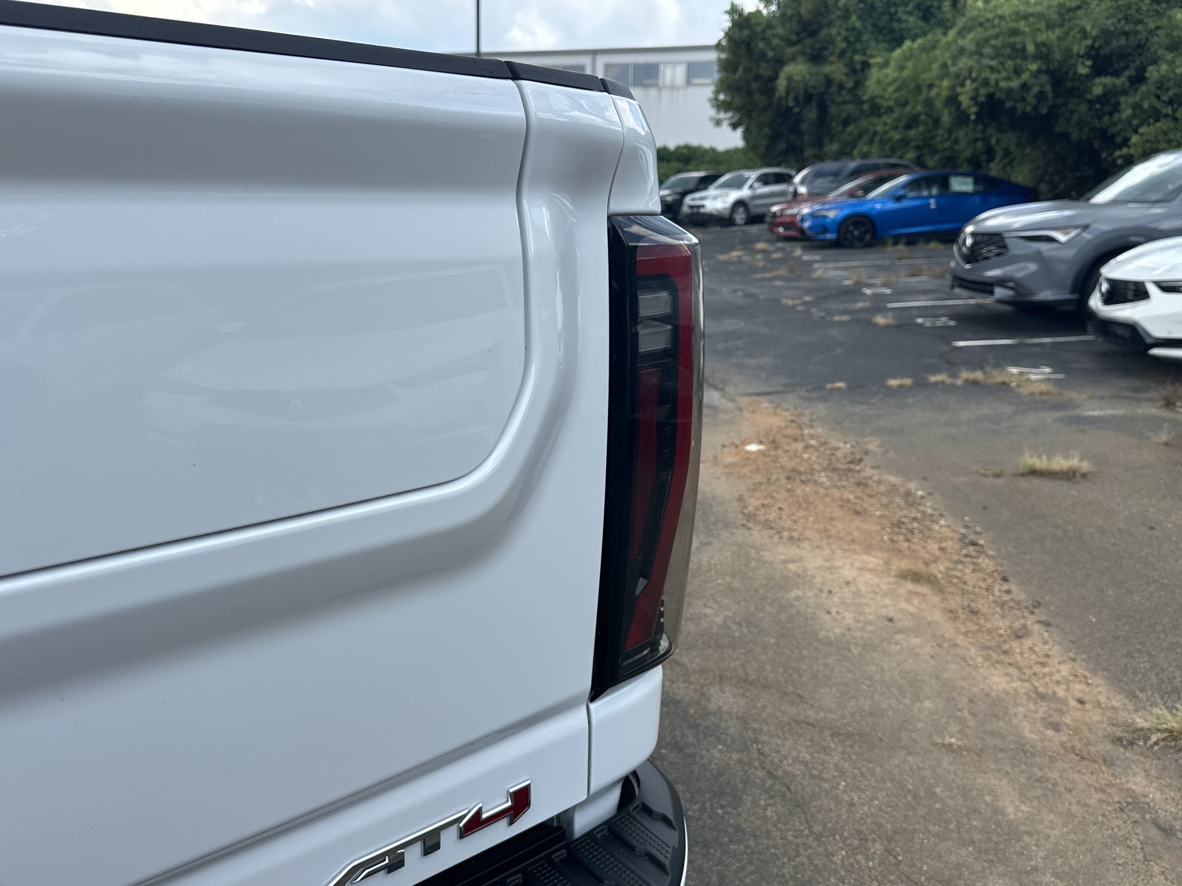 Used 2025 GMC Sierra 2500 AT4 AWD/4WD image 21
