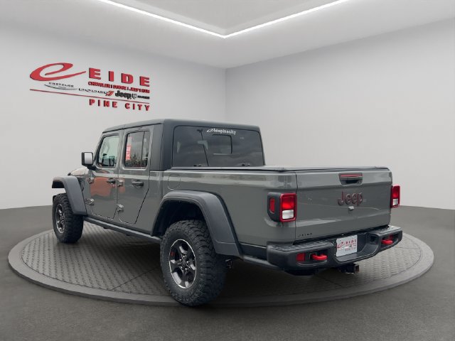 Used 2022 Jeep Gladiator Rubicon w/ Cold Weather Group AWD/4WD image 7