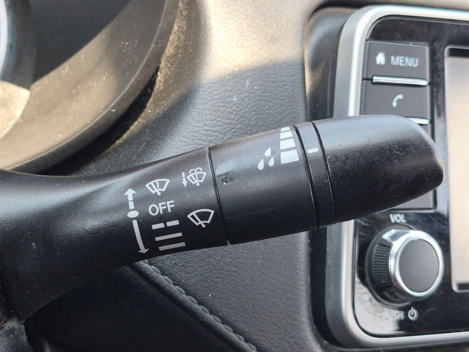 Used 2020 Nissan Versa S FWD image 24