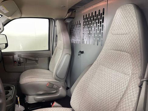 New 2025 Chevrolet Express 2500 w/ Driver Convenience Package image 23