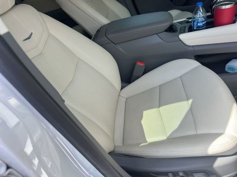 Used 2022 Cadillac XT5 Premium Luxury image 9