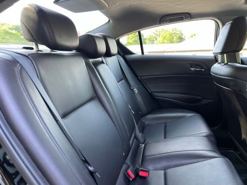 Used 2017 Acura ILX FWD image 19