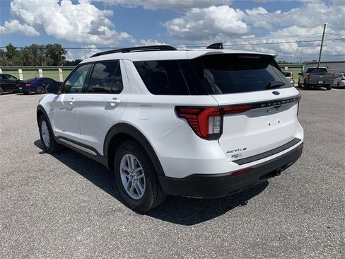 New 2025 Ford Explorer Active image 6