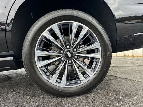 Used 2025 Cadillac Escalade Sport Platinum image 19