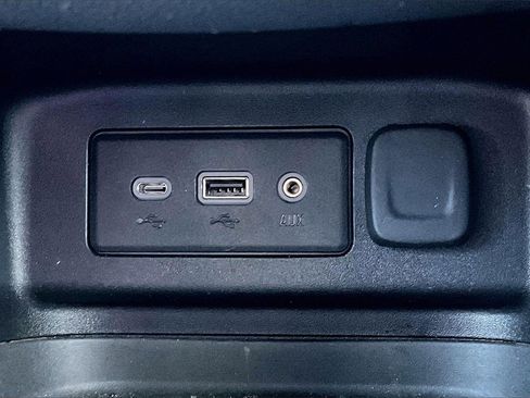 Used 2019 Chevrolet Equinox LT image 33