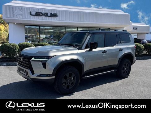 Used 2025 Lexus GX 550 AWD/4WD image 1