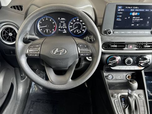 Used 2022 Hyundai Kona SEL FWD image 16