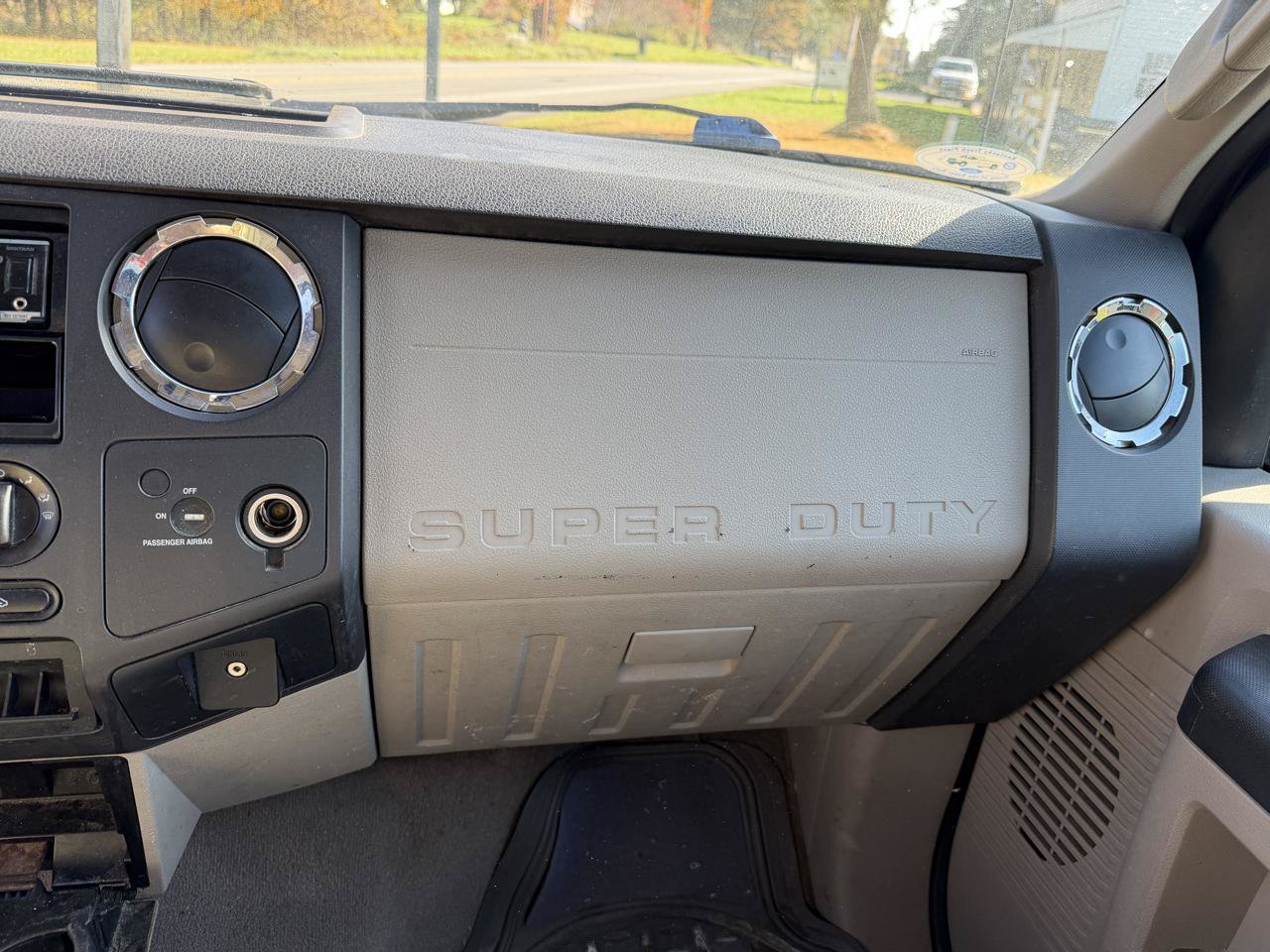 Used 2009 Ford F250 XLT AWD/4WD image 15