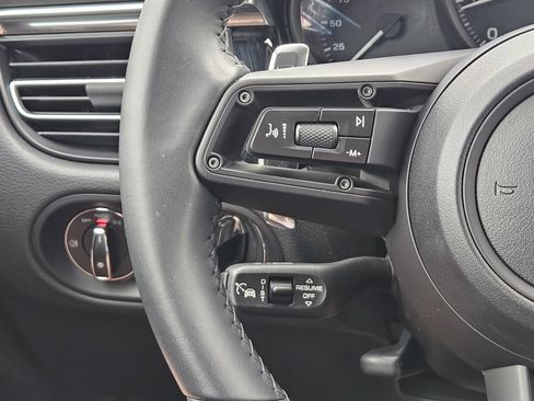 Certified 2026 Porsche Macan image 26