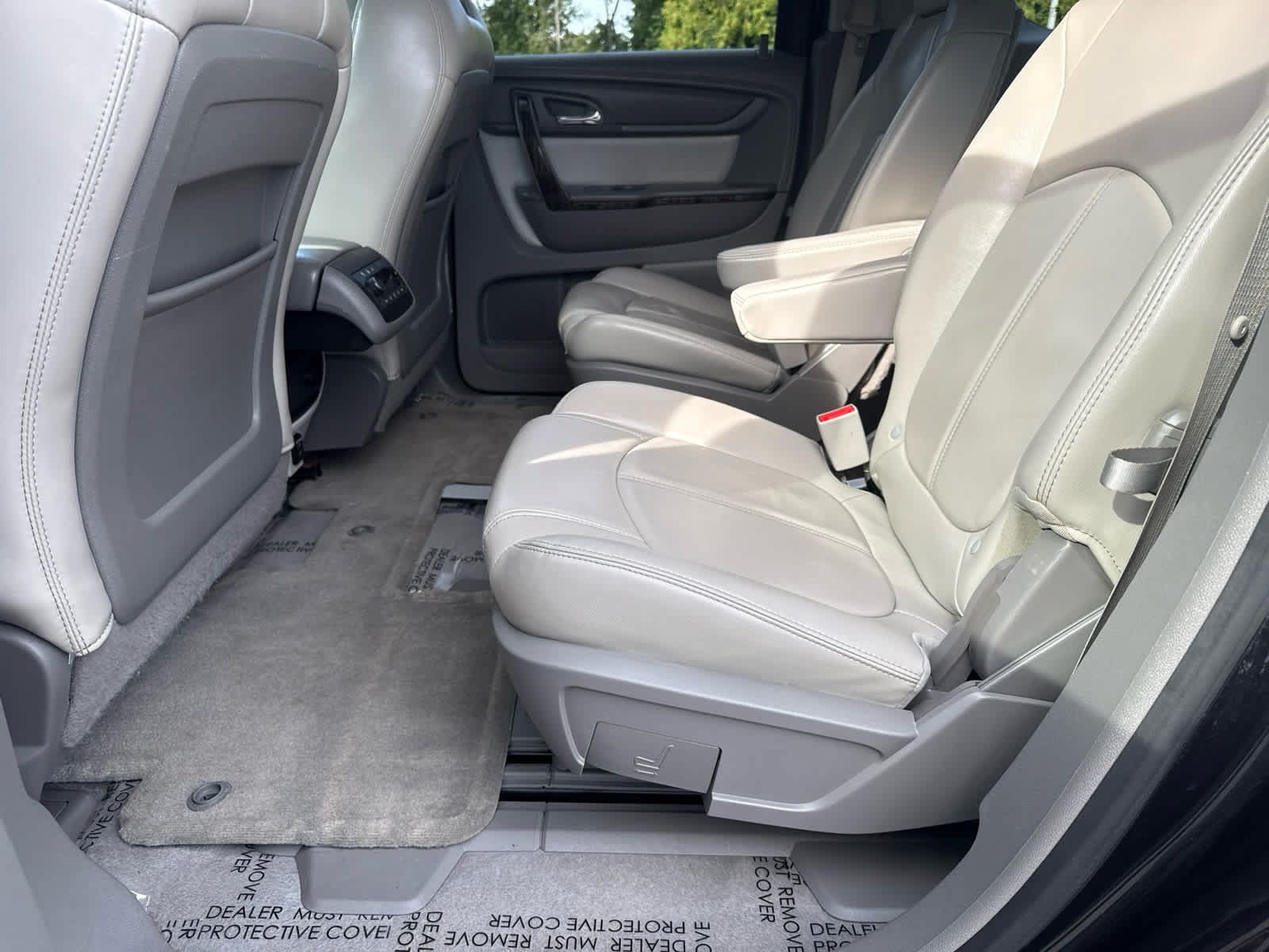 Used 2015 GMC Acadia SLT FWD image 13